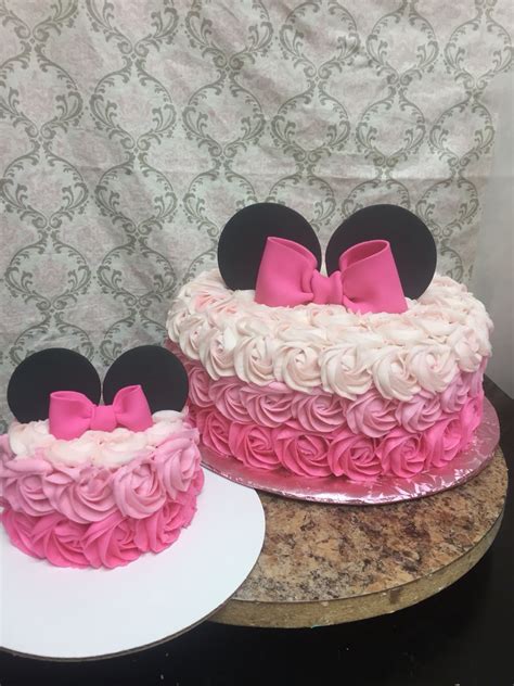 Minnie Mouse Rosette Cake Bs Sweets Cakes Pinterest Rosettes