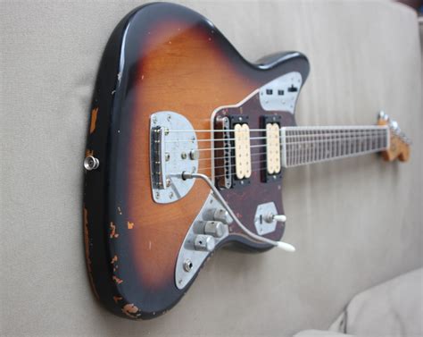Don't be put off by the price tag, far more meaty than a strat and more versatile than my les paul. Photo Fender Kurt Cobain Road Worn Jaguar : Fender Kurt ...