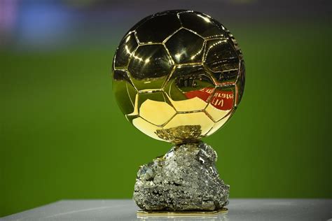 Le fifa ballon d'or 2015 est la 60e édition du ballon d'or. Ballon d'Or: les 30 nommés de l'édition 2019, avec quatre ...