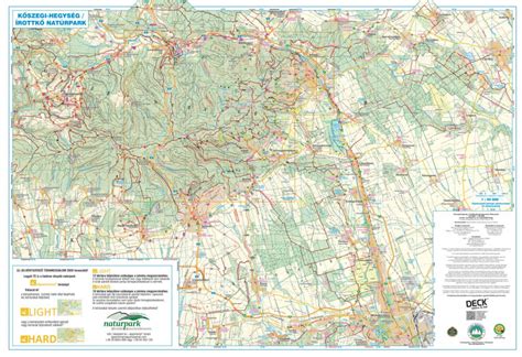 A térkép kőszeg belvárostérképét is tartalmazza, illetve külön térképrészleten . Kőszegi-hegység turista térkép Szarvas András 2020 1:25 000,