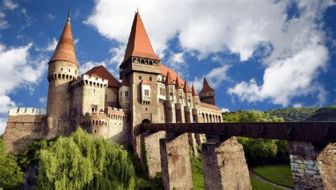 Travel To Transylvania Romania Best Itineraries In The Land Of Dracula