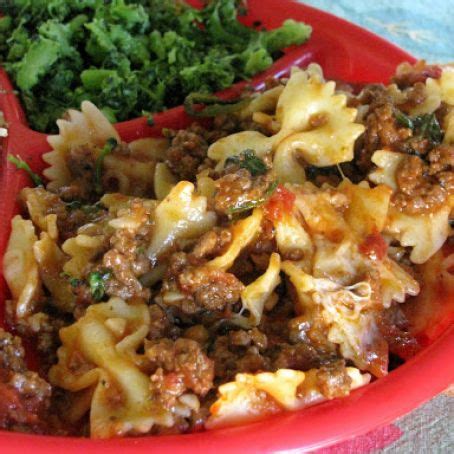 This beefy ravioli casserole will be a huge hit with the entire family. Crock Pot Ravioli Casserole Recipe - (4.5/5)