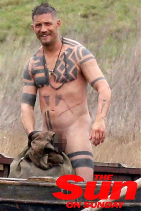 Model Of The Day Actor Tom Hardy Naked On Set Of “taboo” Pics And Video Via The Sun Daily Squirt