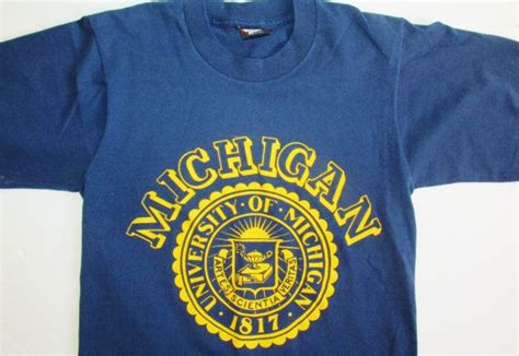 Vintage Retro University Of Michigan T Shirt Sz S By Freshtodeathvintage 2000 T Shirts For