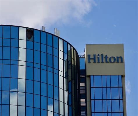 Hilton Memphis Has Window Missing At Roofline Memphis Local Sports