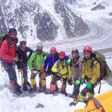 K2s Abruzzi Route Whats Going On What May Lie Ahead Explorersweb