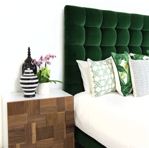 An emerald green paneled door opens onto a foyer with an arched ceiling, curved walls and a graceful hanging staircase with a bronze and iron railing. 10 Stunnning Emerald Green Bedroom Designs - Master ...