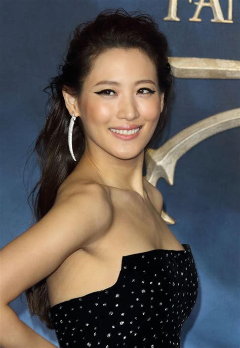 Claudia Kim Fantastic Beasts The Crimes Of Grindelwald Premiere In