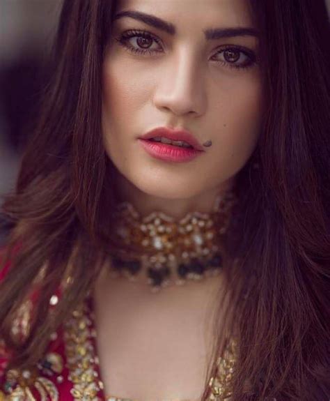 Neelam Muneer 10 Interesting Facts About Her Reviewitpk