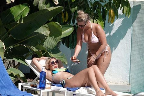 Chloe Ferry And Bethan Kershaw Slap On The Suncream On Holiday In
