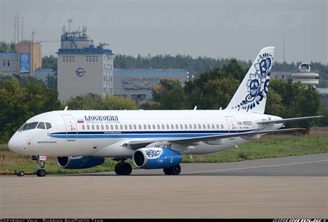 Sukhoi Ssj 100 95b Superjet 100 Rrj 95b Moscovia Airlines