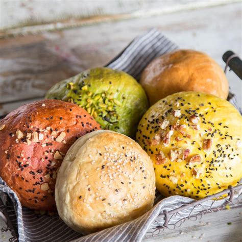 Voll aufgegangen So backst du die besten Burger Buns Rezept