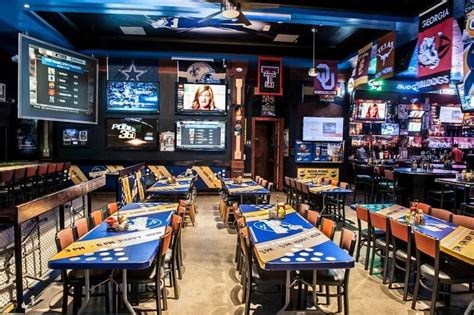 Top las vegas bars & clubs: Blondies Sports Bar & Grill - Nightlife Association