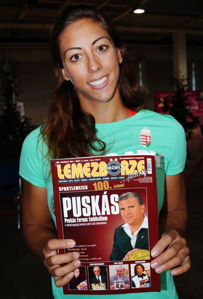 Édesapja csipes ferenc olimpiai bajnok kajakozó, édesanyja orosz andrea válogatott úszó. Galéria - Lemezbörze,...plusz