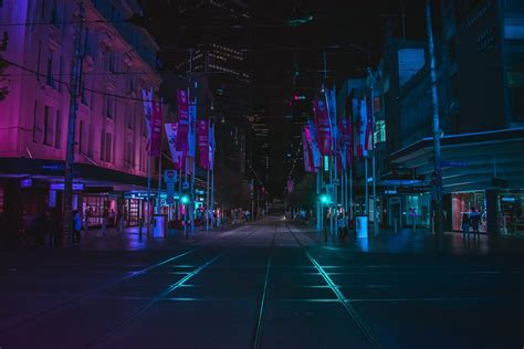 10 Killer Tips For Taking Street Photos At Night Contrastly