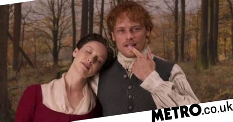Outlander Cast Wrap Season 4 Filming With Adorable Video Metro News