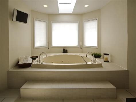Choose whichever way of bathing appeals to you. Modern Bathtub Designs: Pictures, Ideas & Tips From HGTV ...