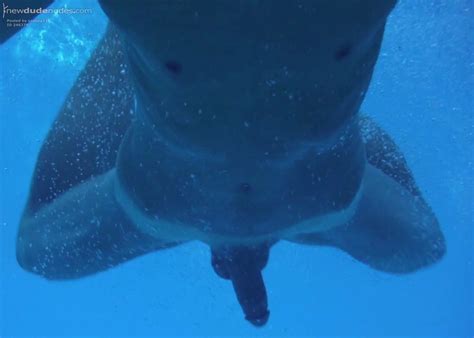 Horny Naked Men Under Water Photos 437 Pics Xhamster