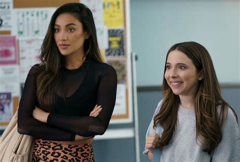 Shay Mitchell And Esther Povitsky On Dollface Season 2 Turning 30 And Filming