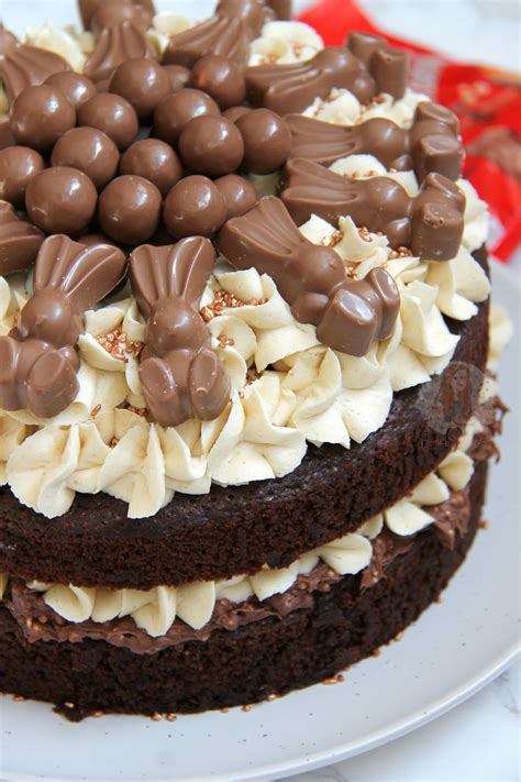 Rice krispies treats videofor the in this video we'll be making a smarties and maltesers cake decoration. Malteser Cake - Jane's Patisserie