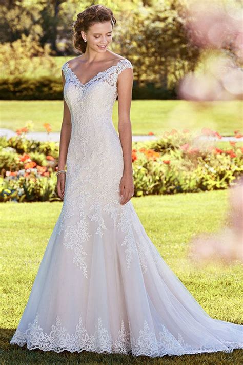 Brautkleider boho boho hochzeitskleid einzigartiger brautkleid abschlussball kleider. Rebecca Ingram: Die perfekte Kollektion für extravagante ...