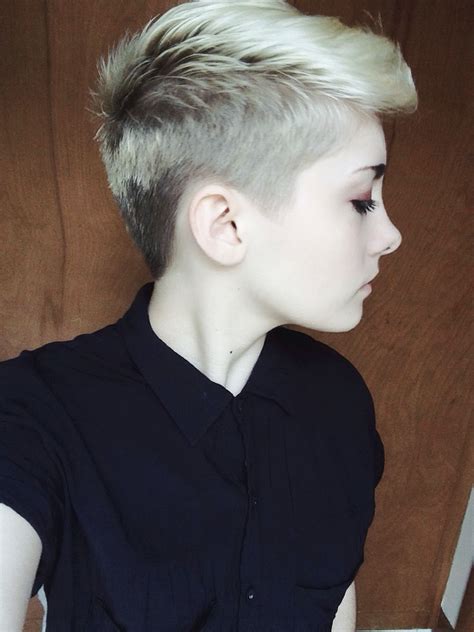 Pin By Ellen The Trash Queen On Napes Girls Short Haircuts Girl