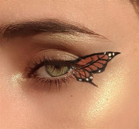 Butterfly Eyeliner In 2021 Butterfly Makeup Edgy Makeup Makeup Eyeliner