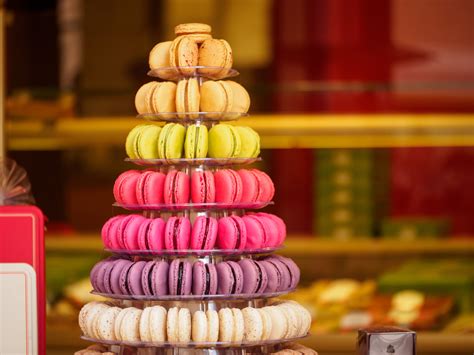 Holiday Recipe: Macaron or Macaroon? | Etiquette Expert Diane Gottsman