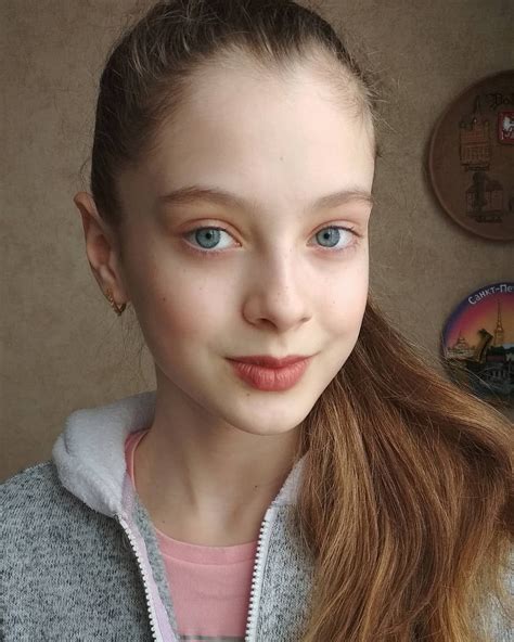 Polina ~ Karpenko Polinakarpenko2006 En Instagram Morning Smile Modeltopmodel