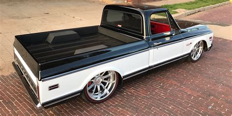 Us Mag Chevy C10 With Custom Wheels