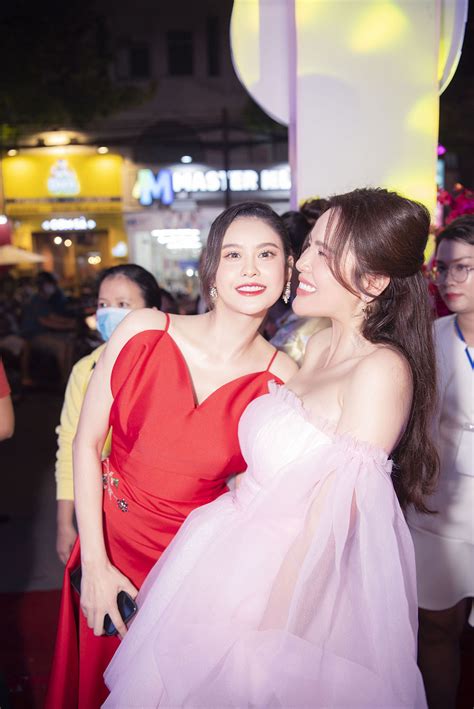 We did not find results for: Lê Âu Ngân Anh ngưỡng mộ nhan sắc Phương Lê, Việt Trinh