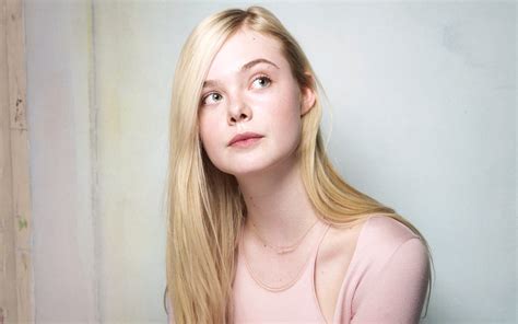 Free Download Elle Fanning Wallpapers Hd Wallpapers X For Your Desktop Mobile