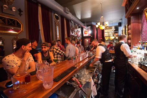 Top Gay Bars Chicago 10 Bars For Drinking And Dancing Choose Chicago