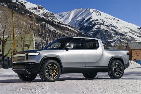 Ford Partners with Rivian for Electric Vehicle | DrivingLine