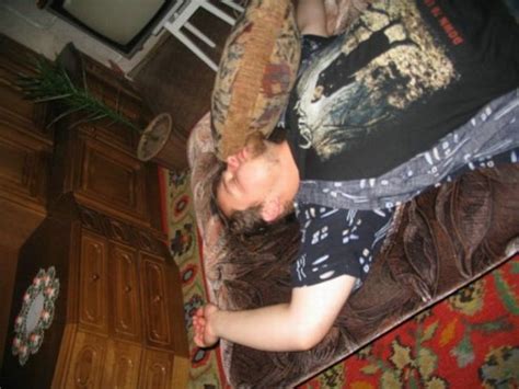 Having the faculties impaired by alcohol. Drunk Russians (45 pics)