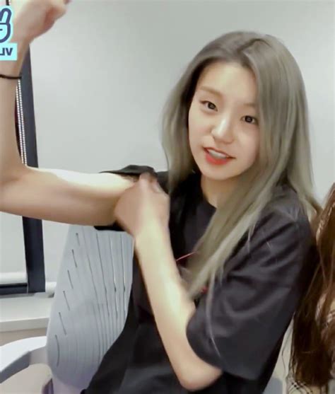 Uploaded By ஜಌ єℓℓγ ಌஜ Find Images And Videos About Kpop Lq And Itzy