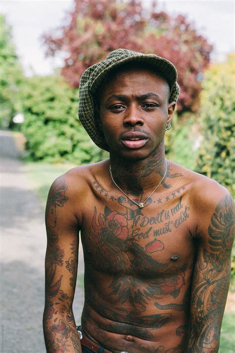 Info Terbaru Black Man Tattoo, Paling Trend!