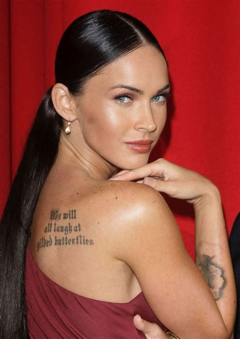 Megan Fox Celebrated Being Bisexual With Neon Rainbow Manicure Socialite Life