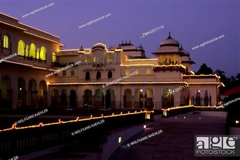 India Jaipur Hotel Rambagh Palace A Former Palace Of The Maharajas Of Jaipur At Night Stock