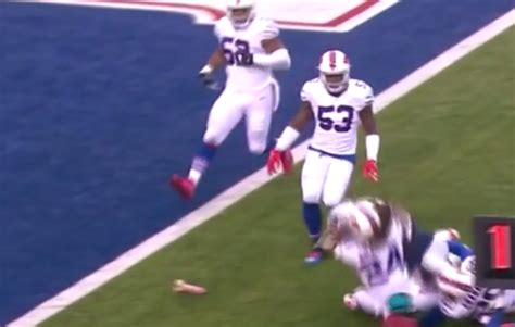 Video Bills Fan Throws Dildo On Field During Patriots Drive