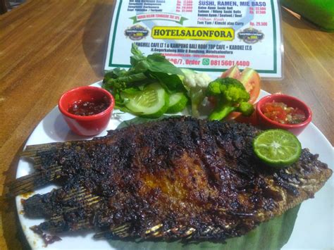 Bawal putih, ikan yang dapat diolah menjadi pindang serani. Ikan Bawal Goreng | Cafe di Bandung l Tempat Ngopi Enak di ...