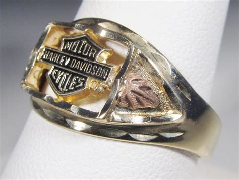 Best match ending newest most bids. Men's Harley Davidson 10K Yellow Gold Ring WC-186 - $529 ...