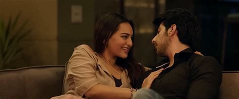 Sonakshi Sinha Hot Love Making Scene Kiss From Ittefaq 🔥🥵 Rhotsceneshindi