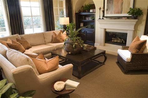 25 Gorgeous Living Rooms Featuring Comforting Earth Tones Pictures