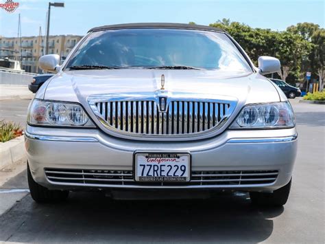 2011 Lincoln Town Car For Sale Cc 1019982