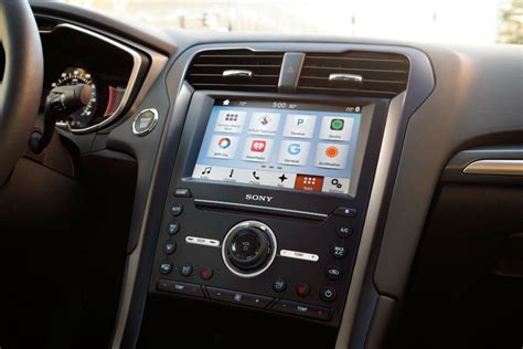 Close Up Of The Sync Infotainment System In A 2018 Ford Fusiono