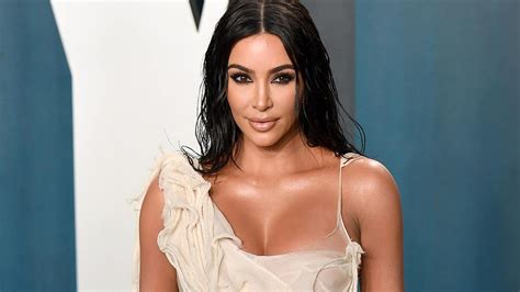 kim kardashian has revealed her favourite fake tan and you can buy it in boots hello