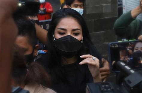 Nindy ayunda pun mengucapkan rasa terima kasihnya. Amanda Manopo Pernah Nikah di Usia 18 Tahun, Nindy Gugat ...
