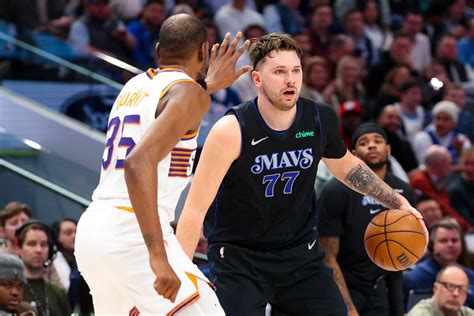 Suns Vs Mavericks Preview 3 Things To Look For As Dallas Hosts Phoenix Mavs Moneyball