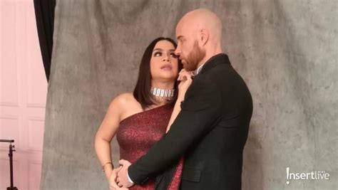Sosok @melaney ricardo dan tyson lynch begitu dekat dengan yayasan anyo indonesia (yai). 5 Bulan Terpisah, Melaney Ricardo dan Tyson Lynch Akhirnya ...